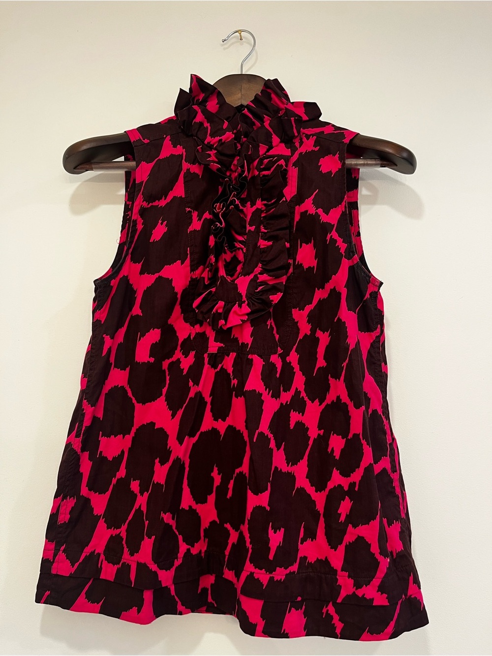 Marc by Marc Jacobs Sleeveless Ruffle-Neck Animal Print Top in Pink and Burgundy